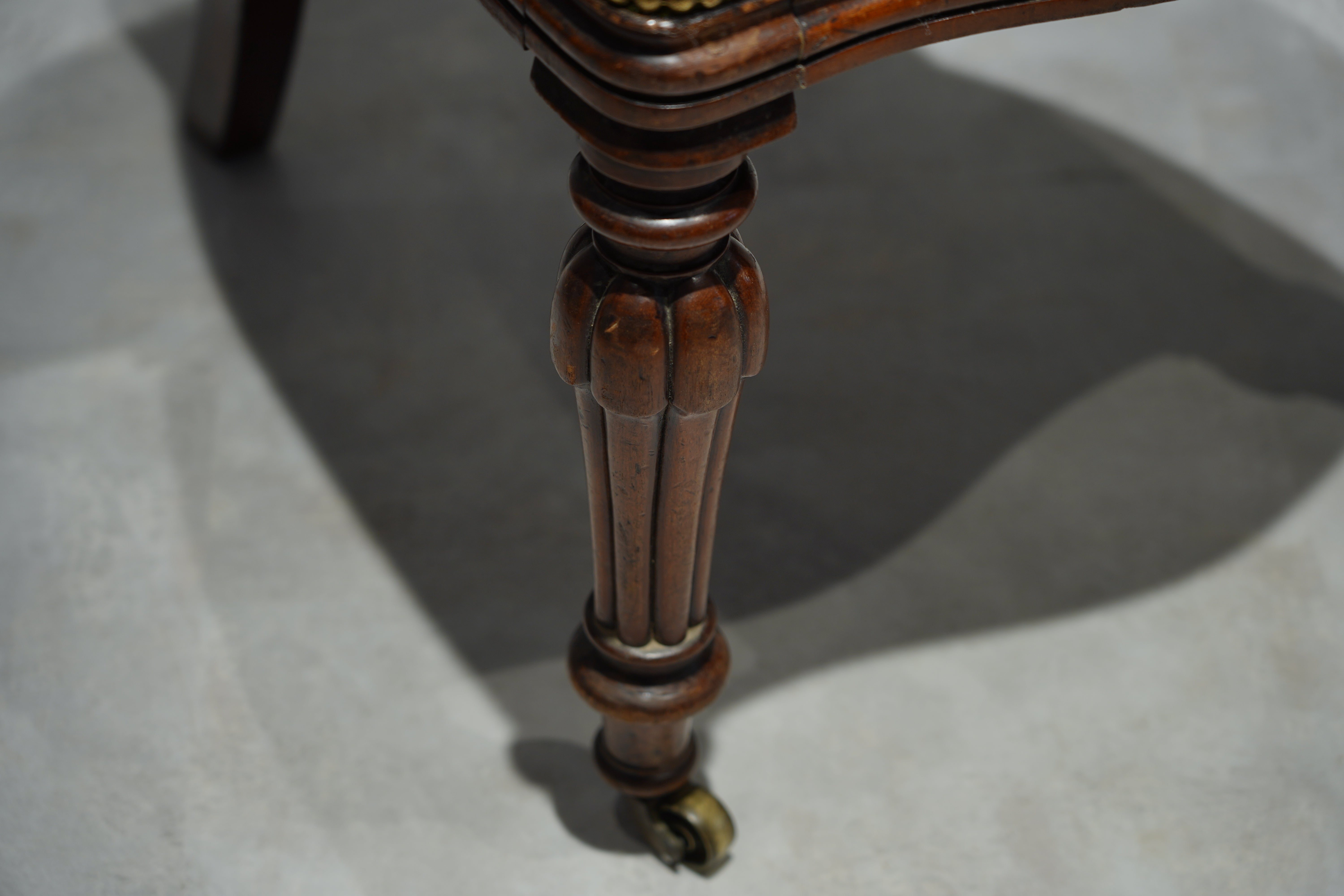 イギリスアンティーク サロンチェア Victorian salon chair | CHAIR BANK
